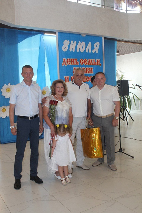 photo 5433621490936443191 y